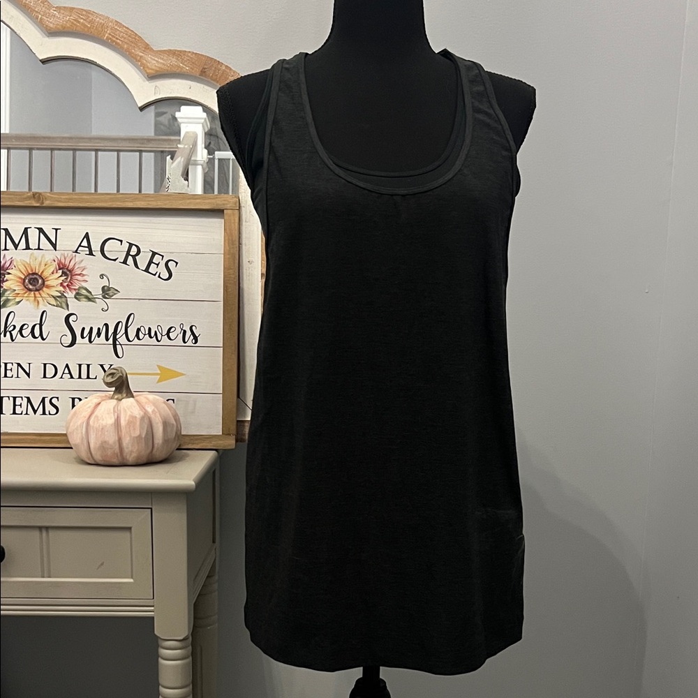 Black Sleeveless Women's Top